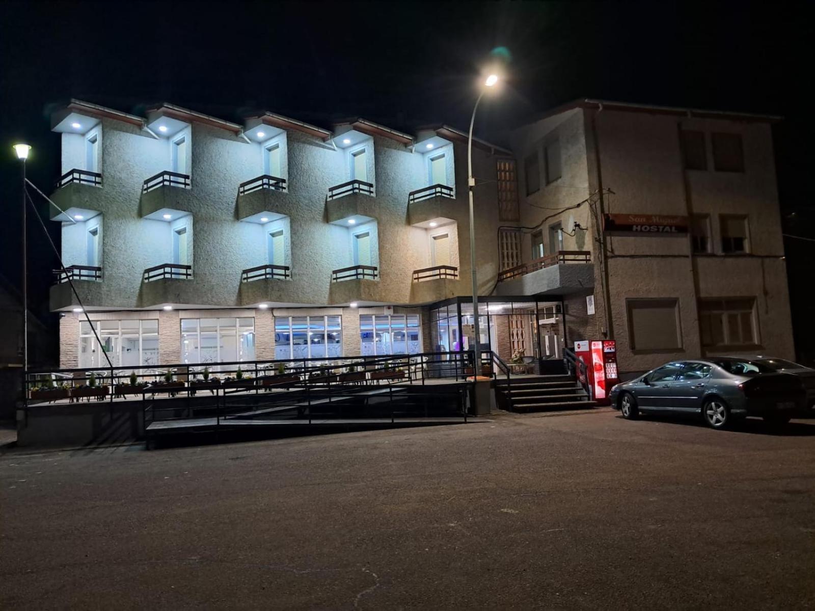 Hostal San Miguel Villalobar エクステリア 写真