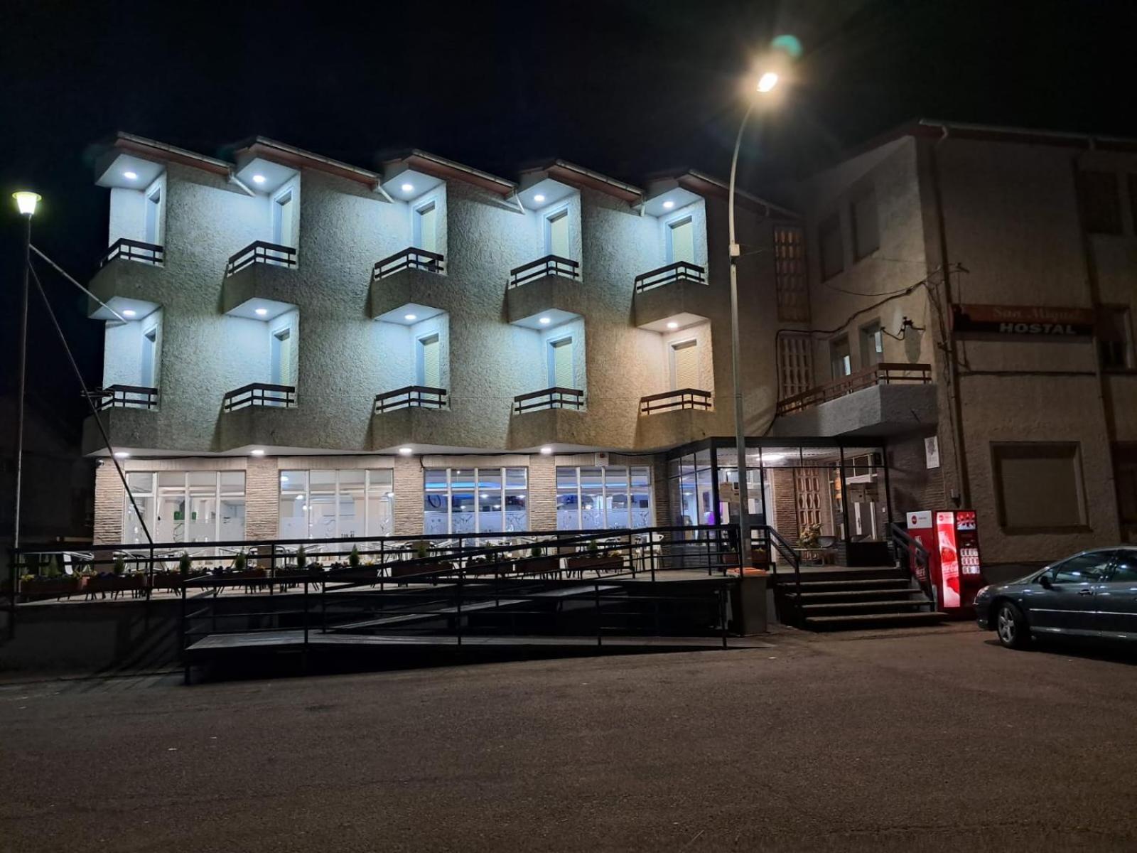 Hostal San Miguel Villalobar エクステリア 写真