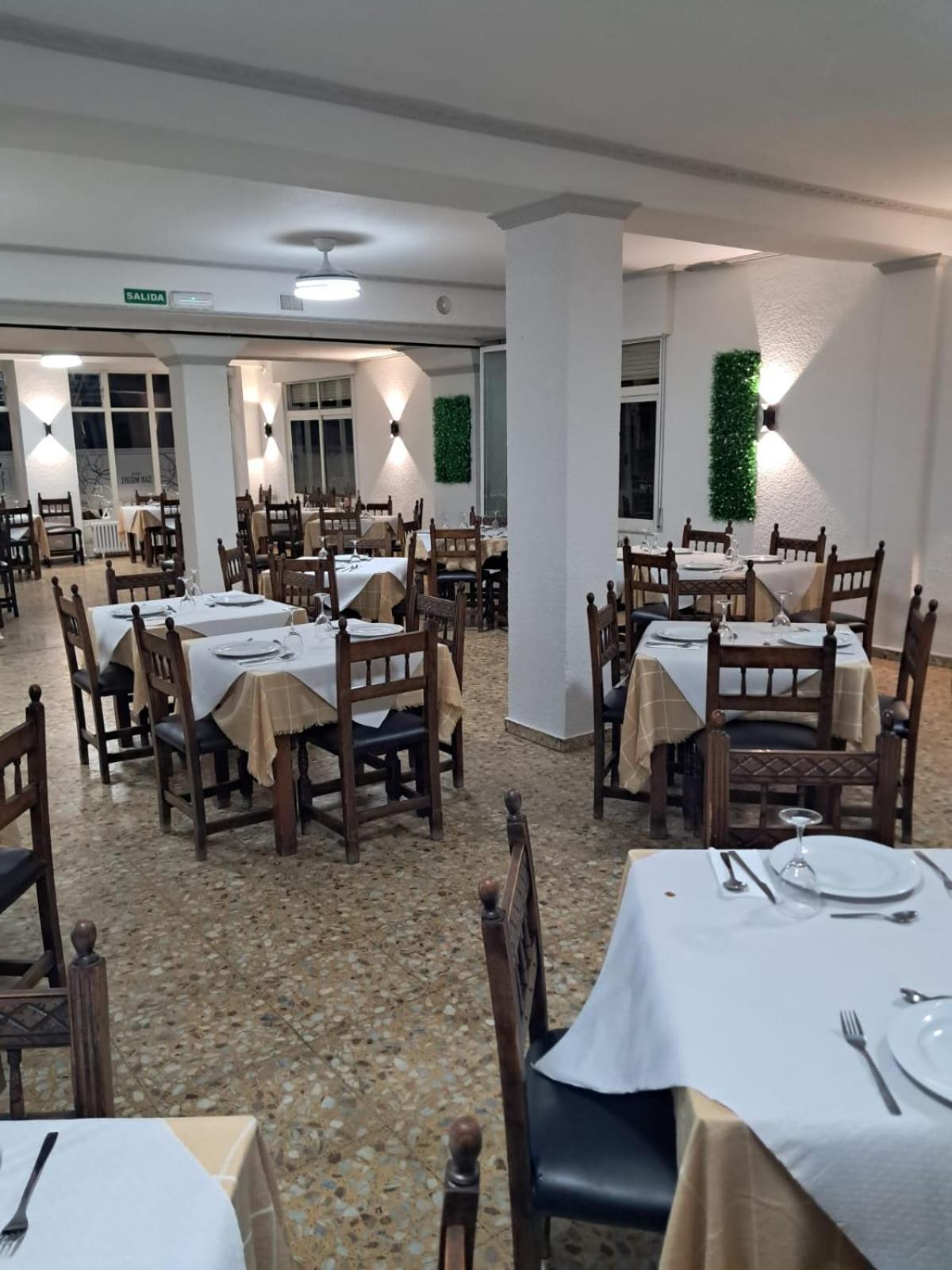 Hostal San Miguel Villalobar エクステリア 写真