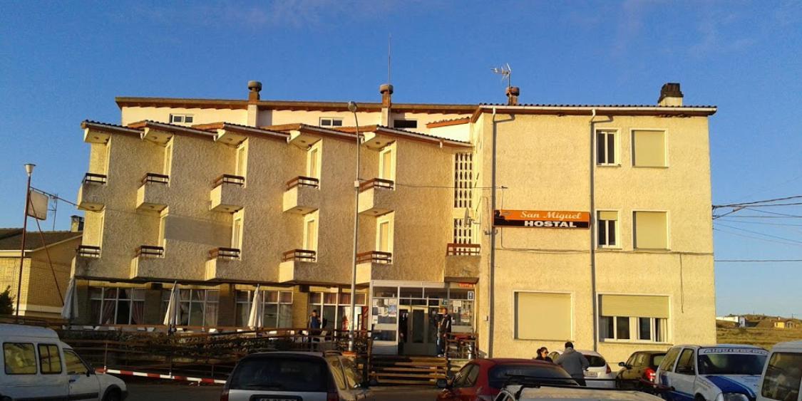 Hostal San Miguel Villalobar エクステリア 写真