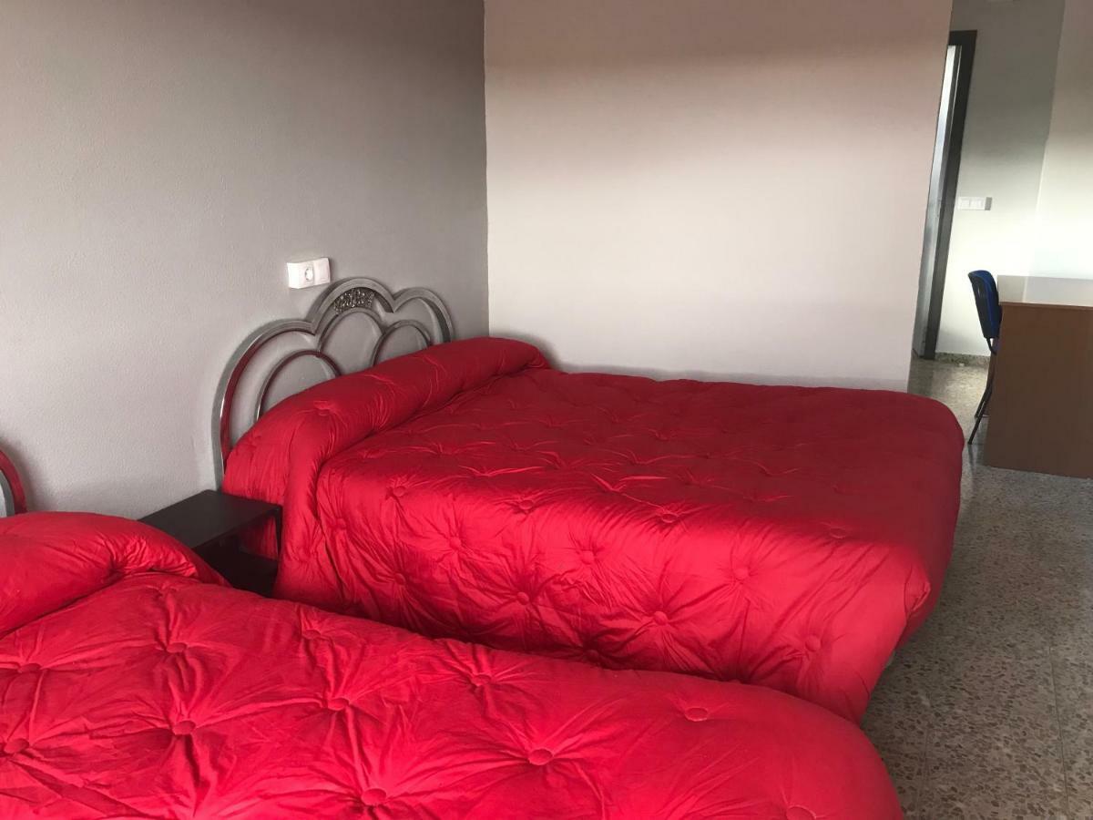 Hostal San Miguel Villalobar エクステリア 写真